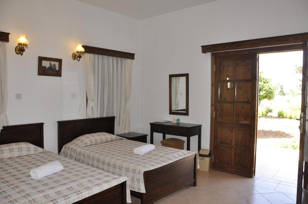 Villa Lembos Hotel Karpaz Rizokarpaso 외부 사진