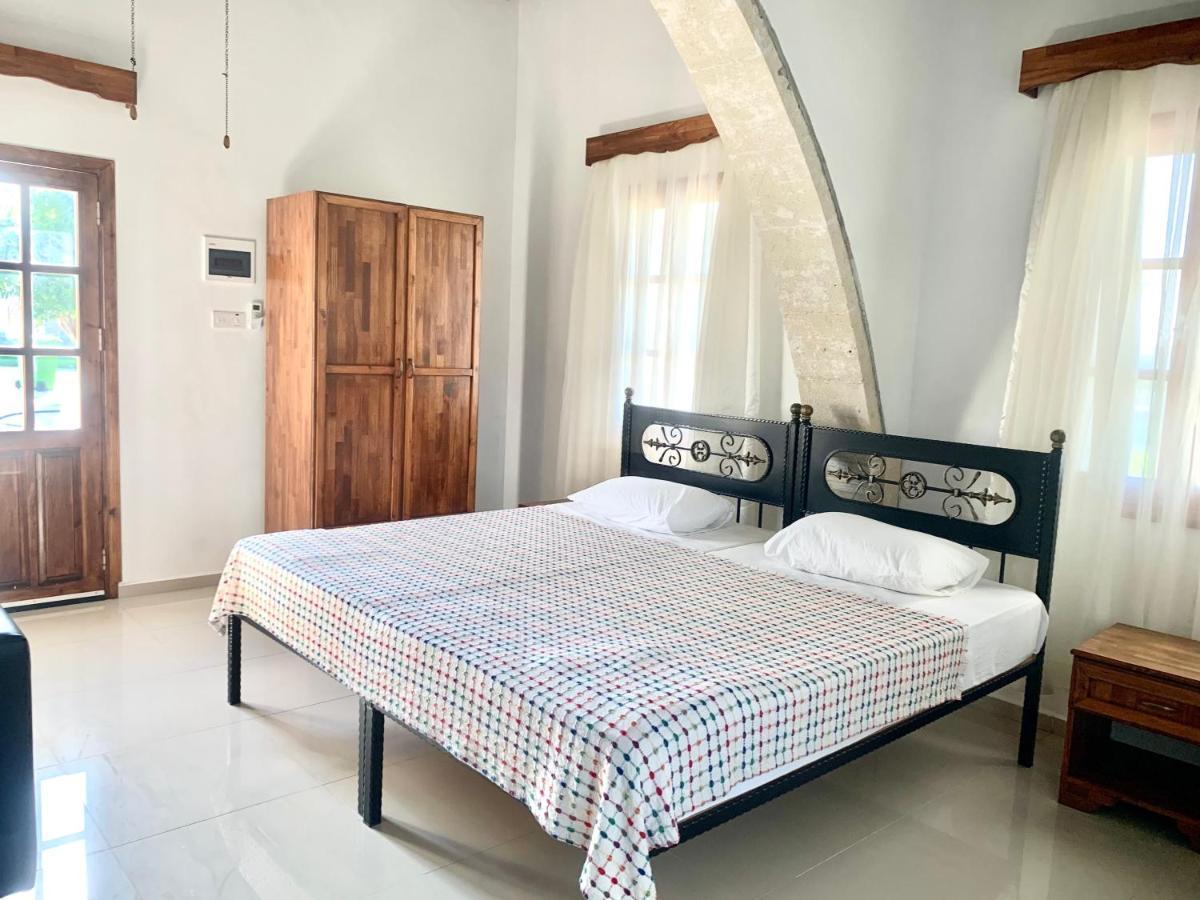 Villa Lembos Hotel Karpaz Rizokarpaso 외부 사진